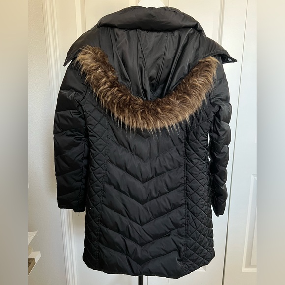 Kenneth Cole Reaction Jackets & Coats | Faux-Fur-Trim Down Chevron Puffer Coat - Picture 2 of 4